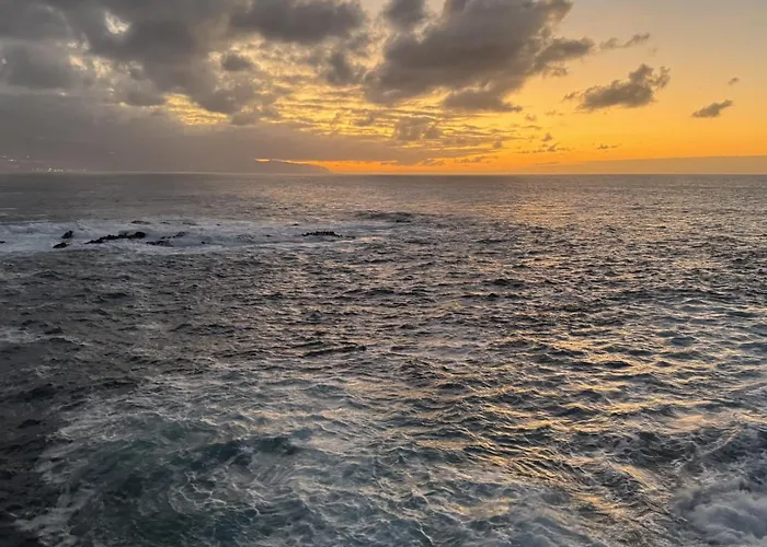 Manolo Pris, En El Mar, Teide Con Piscina Natural El Pris