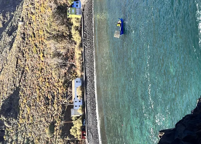 Manolo Pris, En El Mar, Teide Con Piscina Natural El Pris