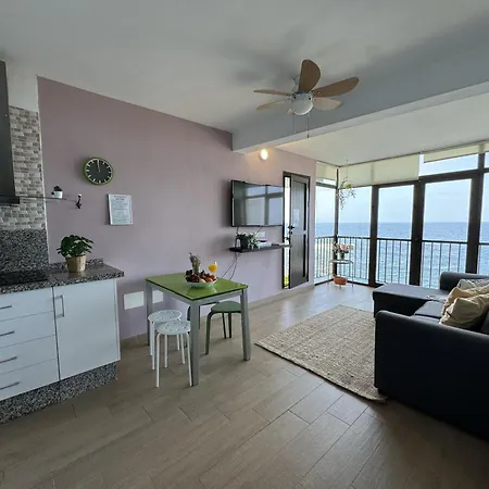 Manolo Pris, En El Mar, Teide Con Piscina Natural