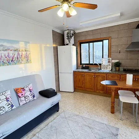 Manolo Pris, En El Mar, Teide Con Piscina Natural Appartement