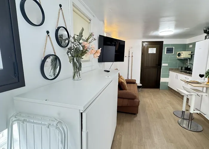 Manolo Pris, En El Mar, Teide Con Piscina Natural