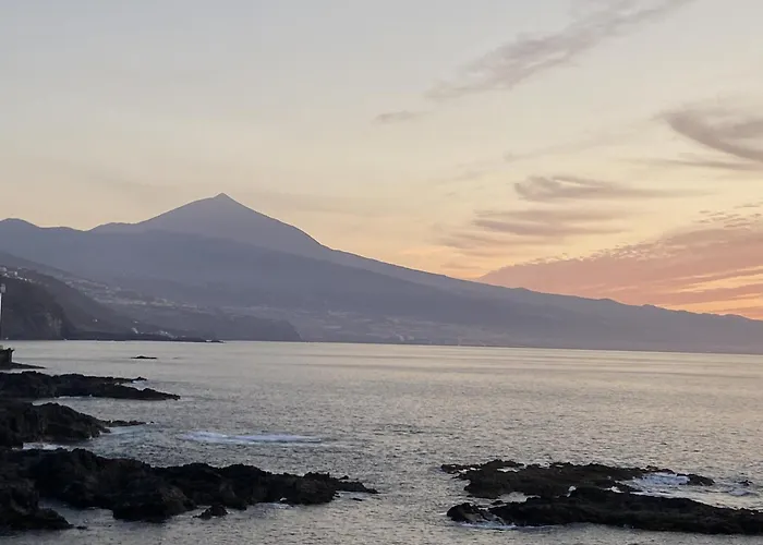 Manolo Pris, En El Mar, Teide Con Piscina Natural *
