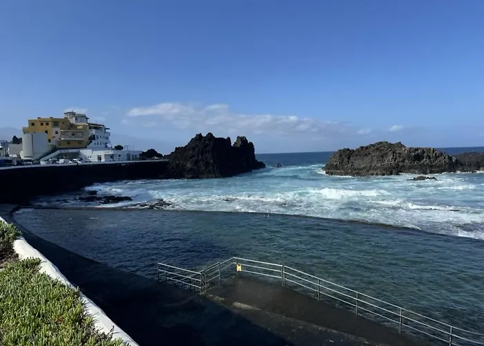 Manolo Pris, En El Mar, Teide Con Piscina Natural El Pris