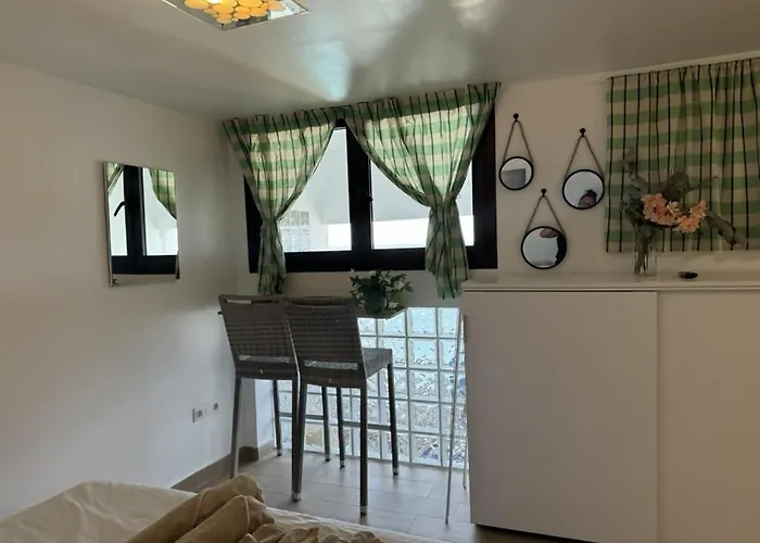 Manolo Pris, En El Mar, Teide Con Piscina Natural El Pris