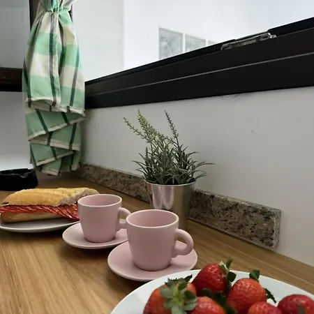 Manolo Pris, En El Mar, Teide Con Piscina Natural